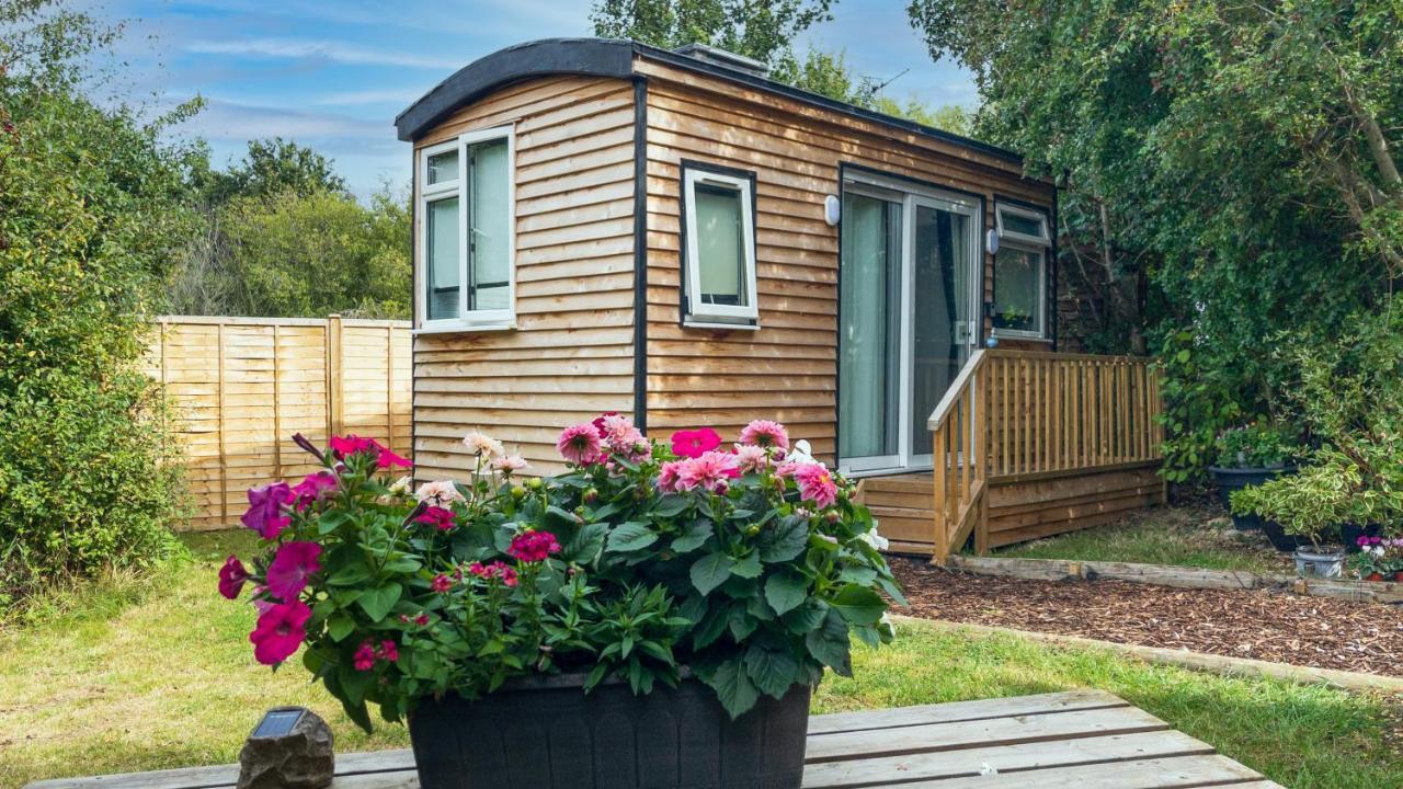 Shepherds Hut Bath Wick  Exterior foto