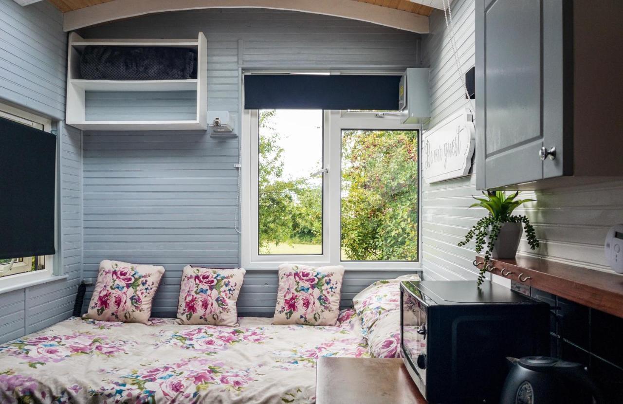Shepherds Hut Bath Wick  Exterior foto